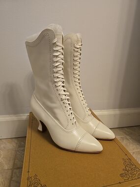 American Duchess Edith Cream Lace-Up Edwardian Women's Boots Size 8.5
